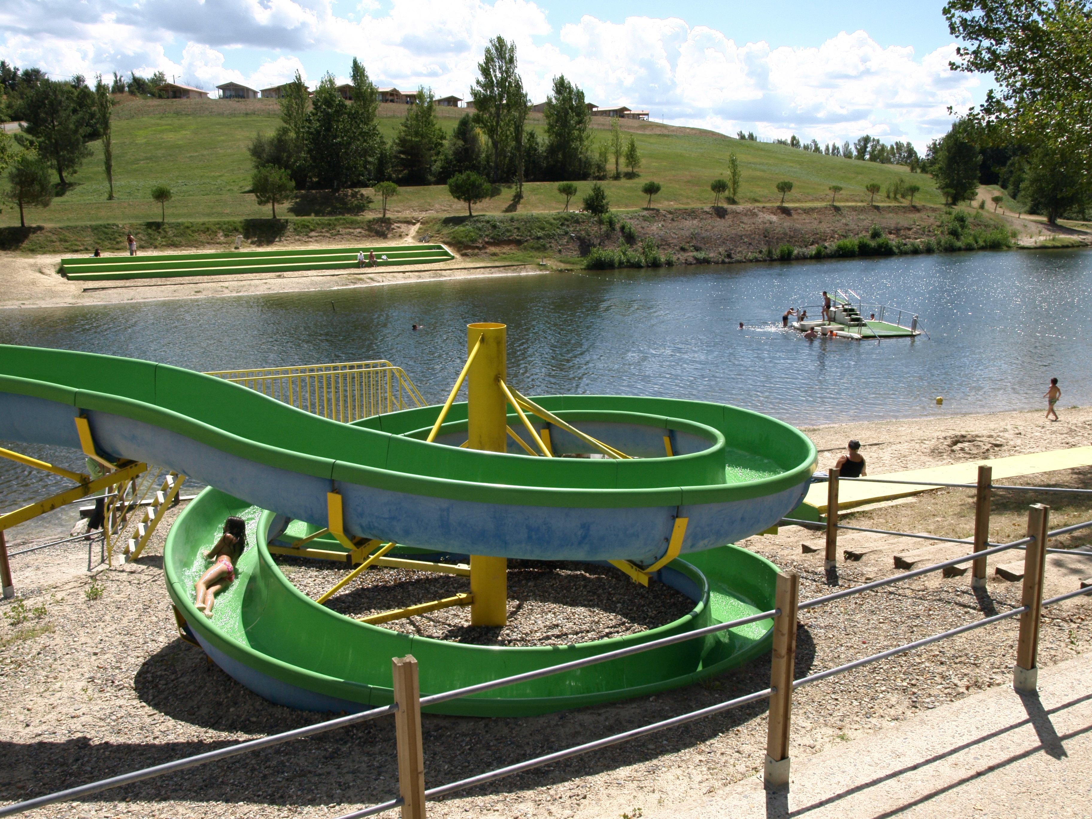 Holiday park Terres De France - Les Hameaux Des Lacs 2*