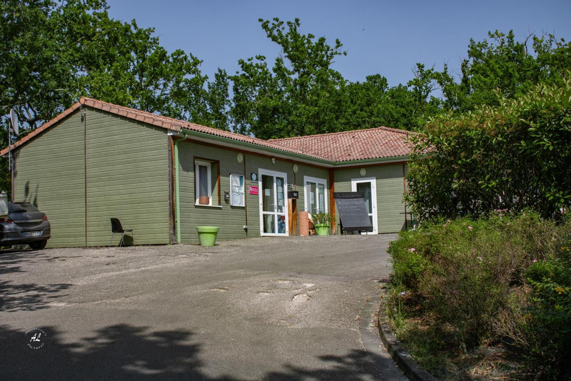 Holiday park Terres De France - Les Hameaux Des Lacs 2*