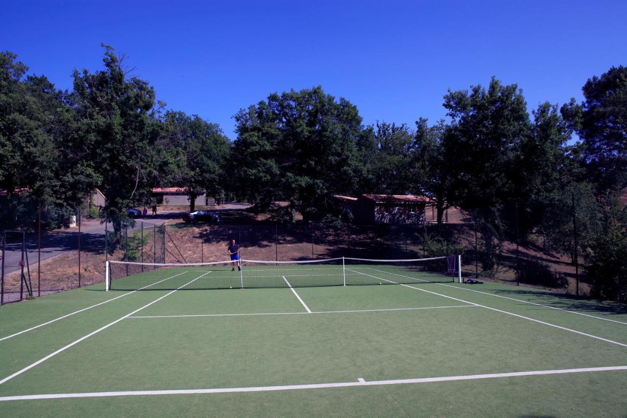 Holiday park Terres De France - Les Hameaux Des Lacs Monclar-de-Quercy